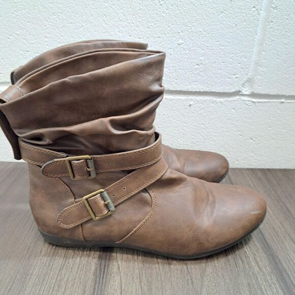 Joe Boxer Slouchy Boots. Brown Casual Pull On Boots With Buckle Women's Size 8 M - Picture 2 of 7